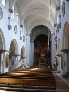 Annakirche Munich nave